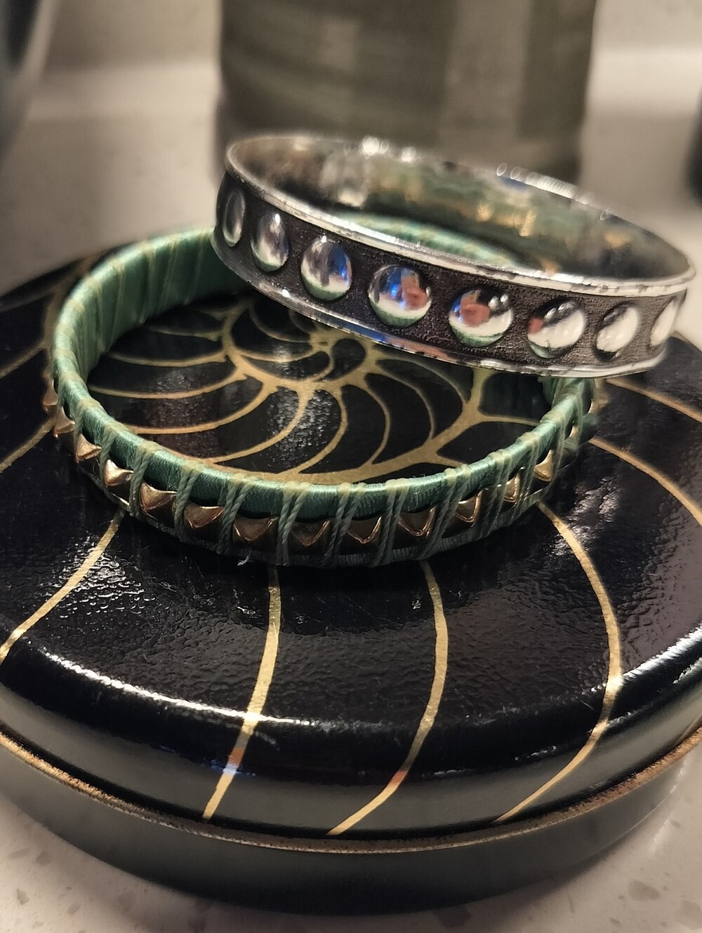 Wrangler Western Silver Studded Bangle & Green Thread-Wrapped Pyramid Stud Brace
